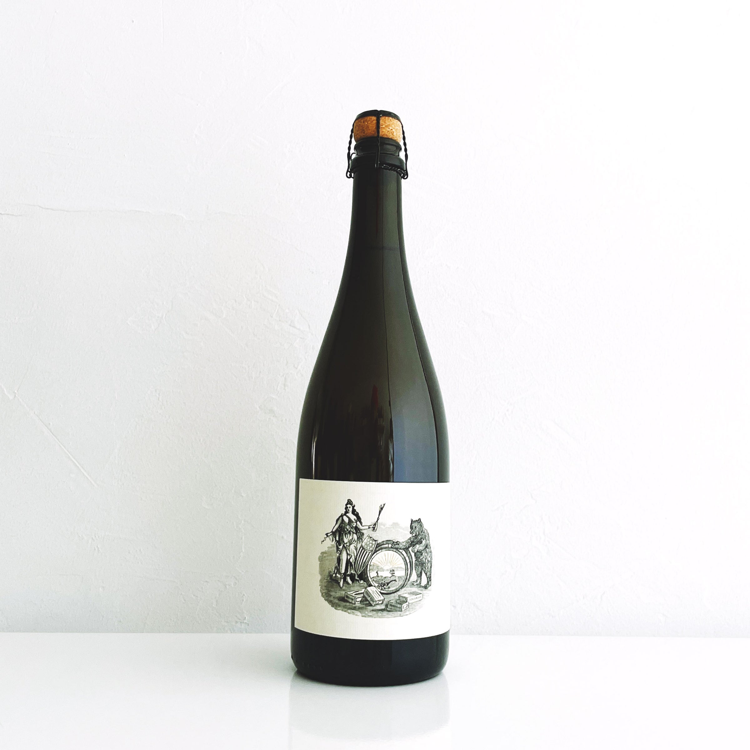 油彩画　white wine time Golden Hour — Sparkling Chenin Blanc, “Wilson Vineyard,” Maître de